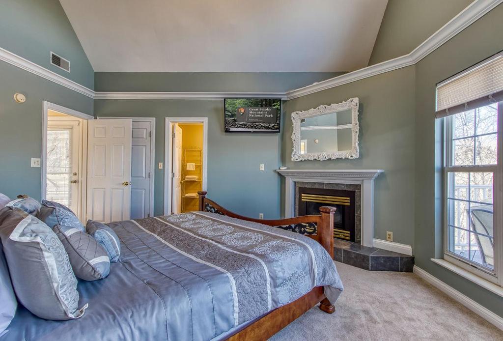Ober Hideaway, Hot Tub, Wifi, 1089 Free Tickets Each Paid Day, Dollywood And More Гатлинбург Экстерьер фото