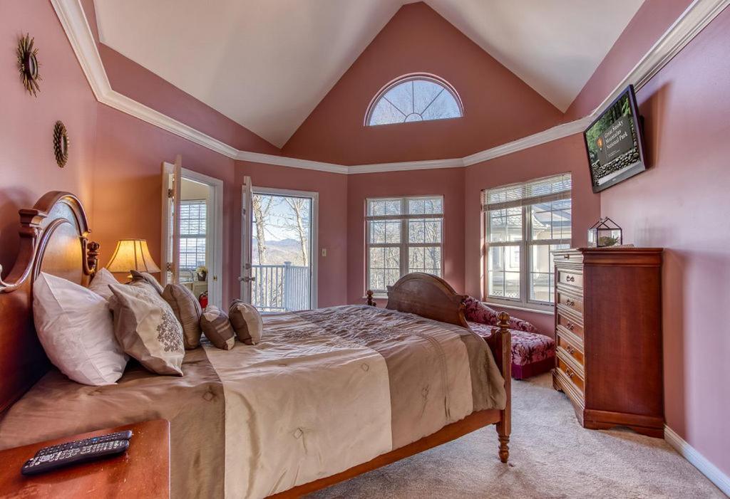 Ober Hideaway, Hot Tub, Wifi, 1089 Free Tickets Each Paid Day, Dollywood And More Гатлинбург Экстерьер фото